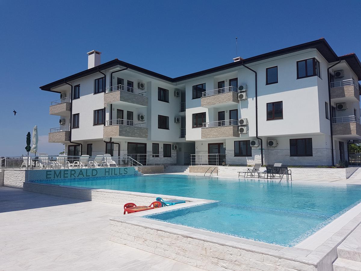 Emerald Hills Aparthotel Sozopol Exterior photo